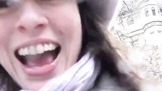 Haarige Muschi der Urlauberin gestopft