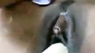Black girl's juicy pussy on webcam