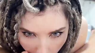 Beauty Sexy Shakes Big Ass Deepthroat Fu