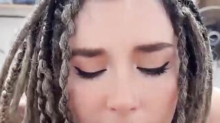 Beauty Sexy Shakes Big Ass Deepthroat Fu