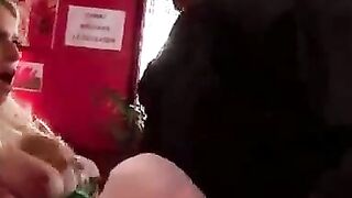 Im Swingerclub geknallt