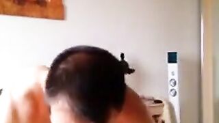 Osos amateurs follando duro en la cama