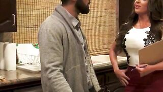 Richelle Ryan seals the deal with a creampie