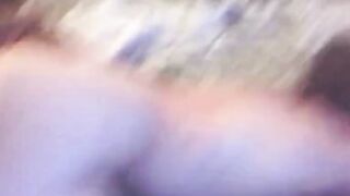 Ich ficke die Tochter meines Nachbarn leise von hinten