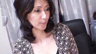 Japanese milf answers the door nude for a deliveryman