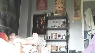 je me fais filmer en self footjob 3