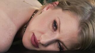 GIRLSWAY - Caring Masseuse Rebecca Vanguard Offer Stressed Beauty Octavia Red A chilling Grind