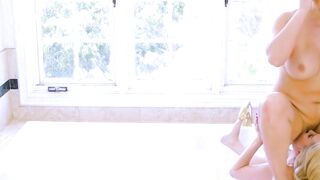 GIRLSWAY - Stuck Aaliyah Love Has Her Twat Devoured By Stacked Blonde Ryan Keely After Being Helped