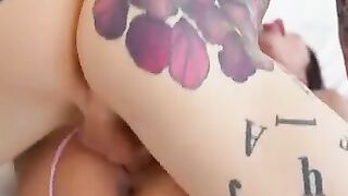 I couldn't wait to reconnect with Xxlayna inside what I knew would be a really fun clip. I start with