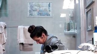 my cute Stepsister Naomi 20 spied in bathroom