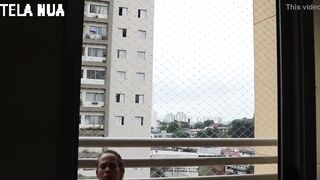DANDO UM TRATO NA PATROA NA VARANDA DO AP. E UMA JORRADA