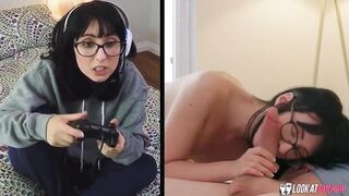 Daphne Dare - Gamer women