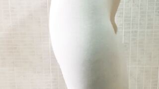 Italiansex2020 mom Pee Desperation, Smoking, Peeing on Wet White Leggings Cameltoe, Heels,