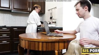 SIS.PORN. Bimbo savors stepbrothers penis inside pussy hoping