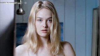 Nude Celebrities in the Mirror