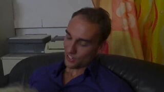 Vivien Schmitt die Anal Sekretaerin kann kein Steno