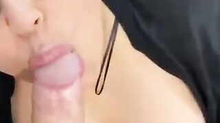 Streber-BBW bei Blowjob