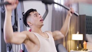 HETEROFLEXIBLE - Vulgar Heterosexual Jocks Arno Antino & Angel Santana Do More Than Just Training