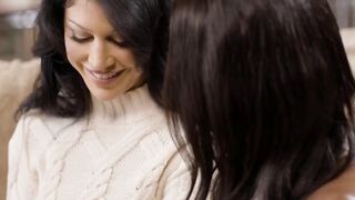 GIRLSWAY - Heartbroken Queenie Sateen Seeks Comfort From Bestie Ana Foxxx After BF Cheated