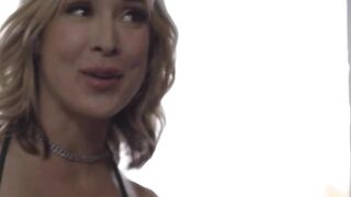 Smart product seller gives customer blowjob to buy