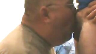 Big-Cock Bear Blows Amateur Stud