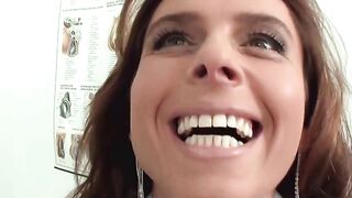 Cutie Goddess fucking her vagina with sex toy
