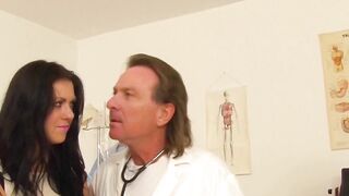 Specialist doctors heal a women with cum