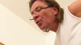 Specialist doctors heal a women with cum