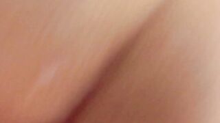 Blonde wench gets facialized