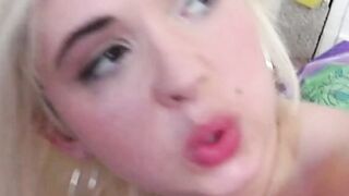Blonde wench gets facialized
