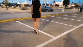 This bimbos is Dirty, Showing in the Supermarket and Naked into the