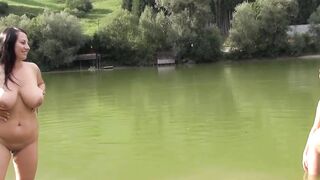 2 sexsual amateurs public