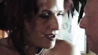 Sexsual mom blowing 2 cocks
