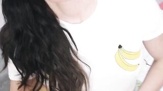 Dark hair bitch fucks the selfie stick