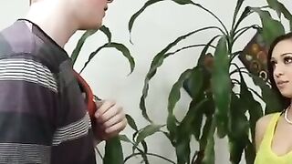 Sara Luvv fucking into the couch with her slim
