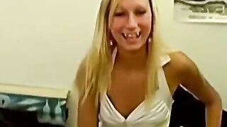 Showing off Cutie Relieves His Tension - Posing Hottie Relieves His Tension