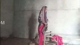 Indian Girl Shows Her Boobs Fucking