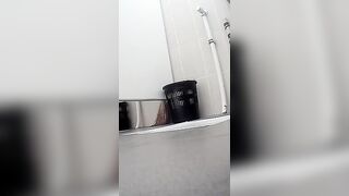 Toilet 2