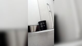 Toilet 2