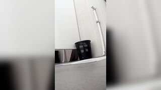 Toilet 2