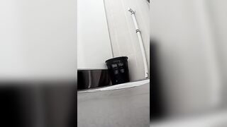 Toilet 2