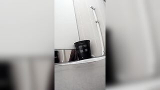 Toilet 2