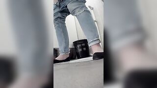 Toilet 2