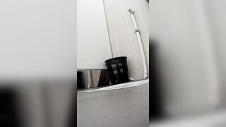 Toilet 2