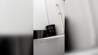 Toilet 2