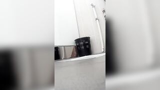 Toilet 2