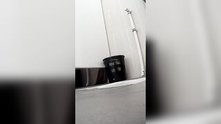 Toilet 2