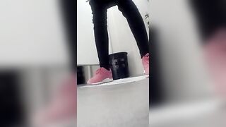 Toilet 2