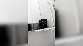 Toilet 2
