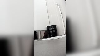 Toilet 2